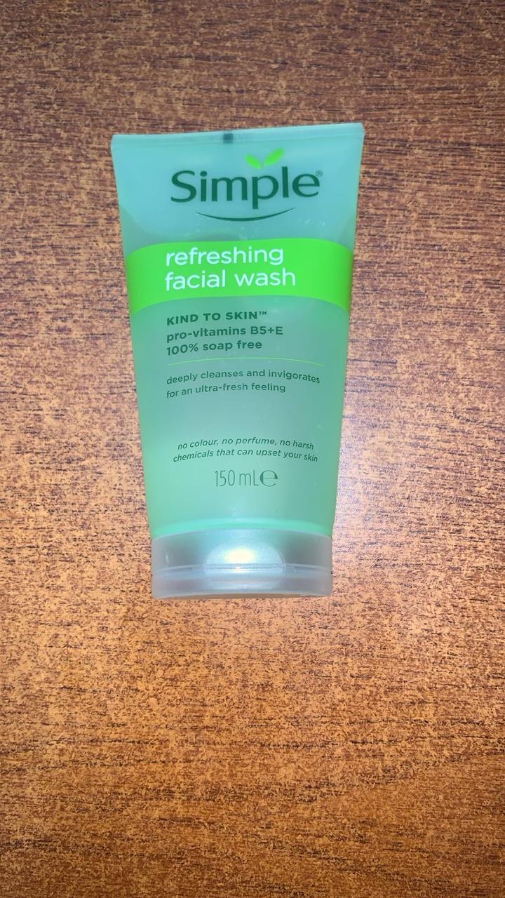 Simple Kind To Skin Refreshing Facial Wash Gel – 150ml